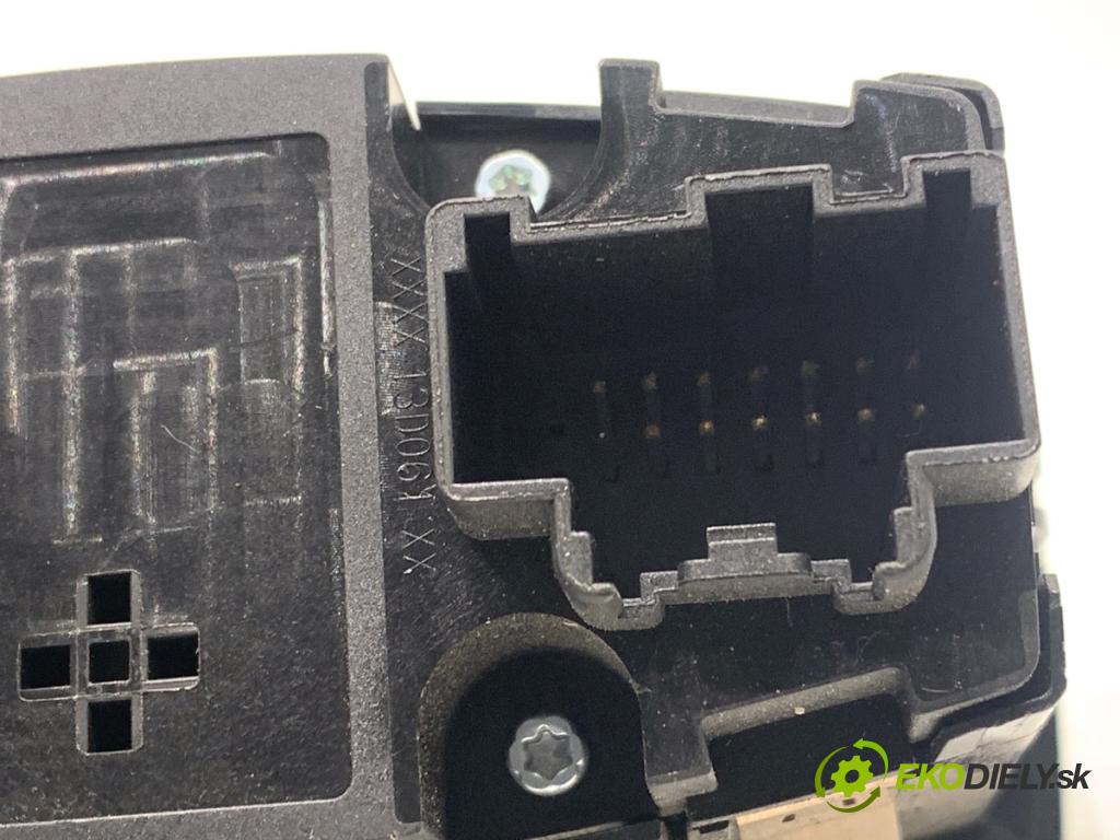 FORD ECOSPORT SUV 2018 103 kW 1.0 EcoBoost 998 Spínač svetiel AV1T-13D061-AD