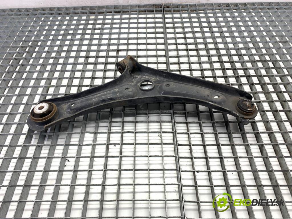 FORD ECOSPORT SUV 2018 103 kW 1.0 EcoBoost 998 Rameno ľavy predný