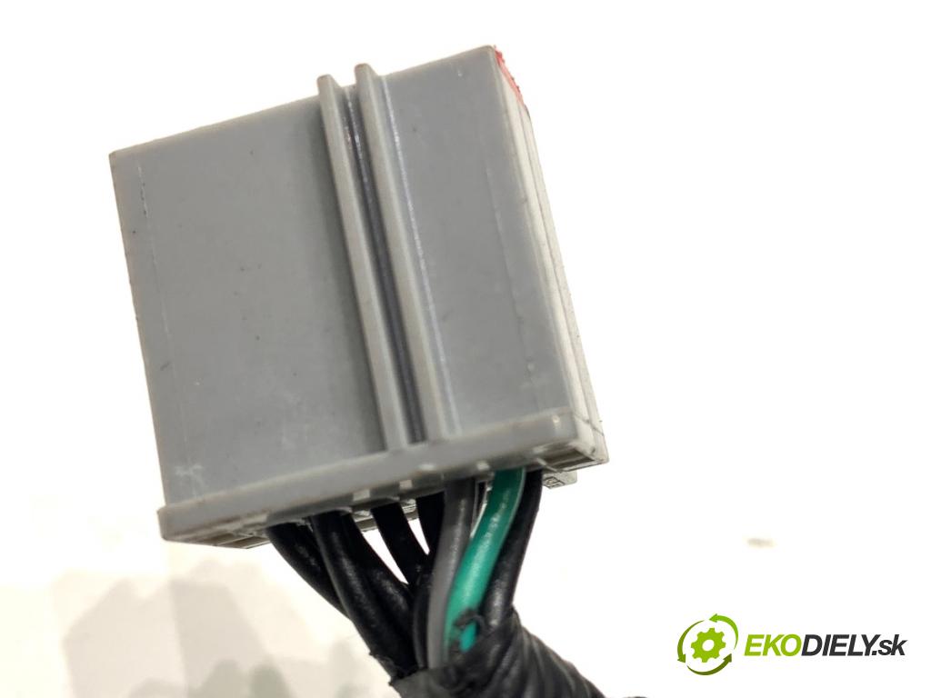 FORD ECOSPORT SUV 2018 103 kW 1.0 EcoBoost 998 zpětné zrcátko pravý