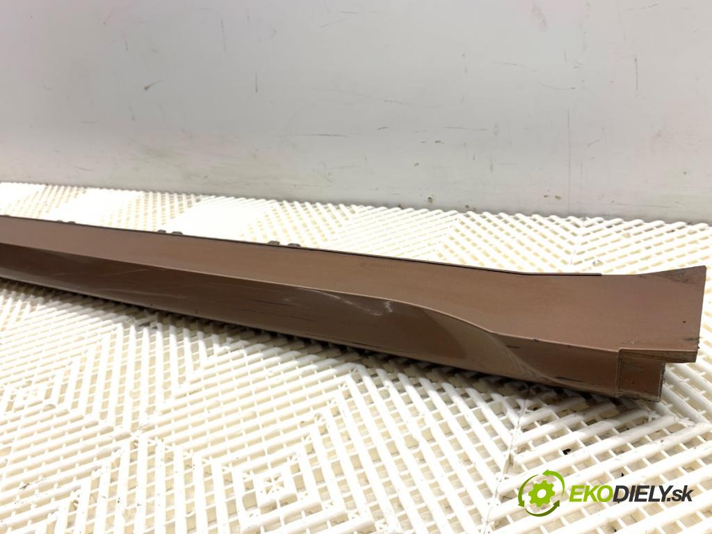 FORD ECOSPORT SUV 2018 103 kW 1.0 EcoBoost 998 Lišta prahová pravy