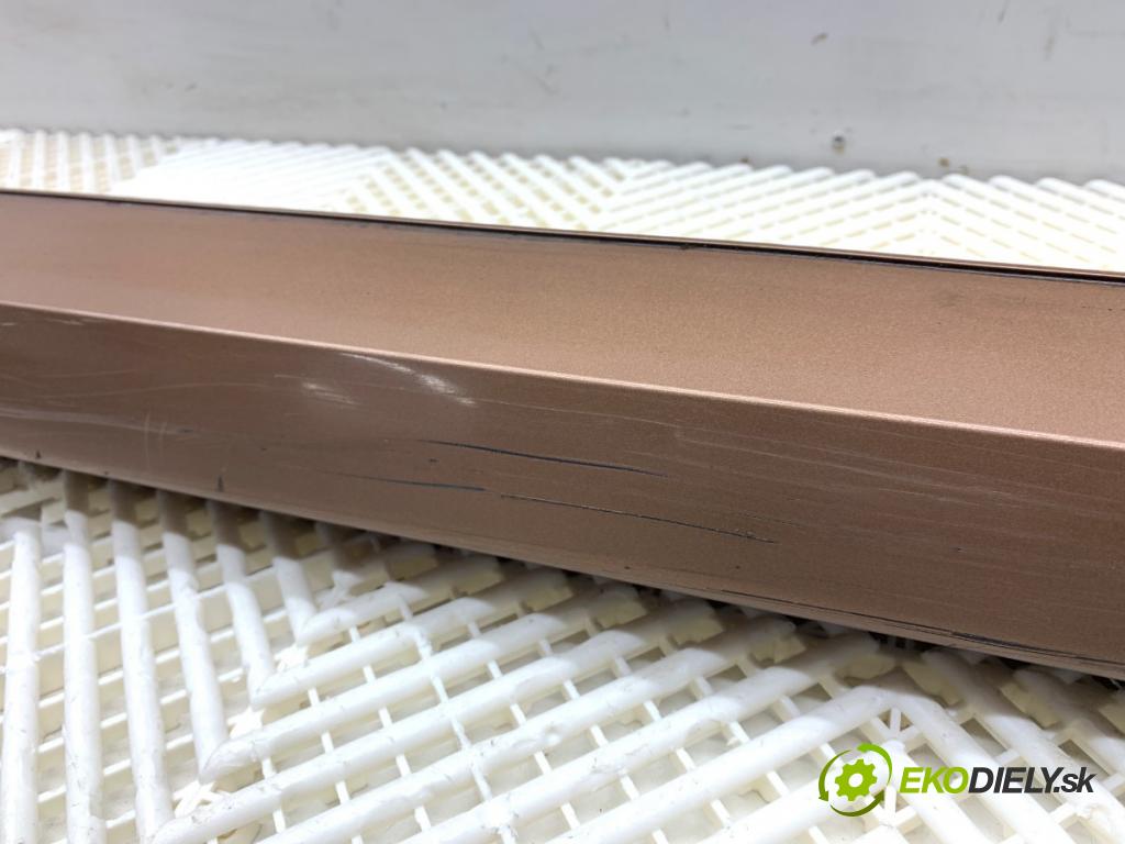 FORD ECOSPORT SUV 2018 103 kW 1.0 EcoBoost 998 Lišta prahová pravy