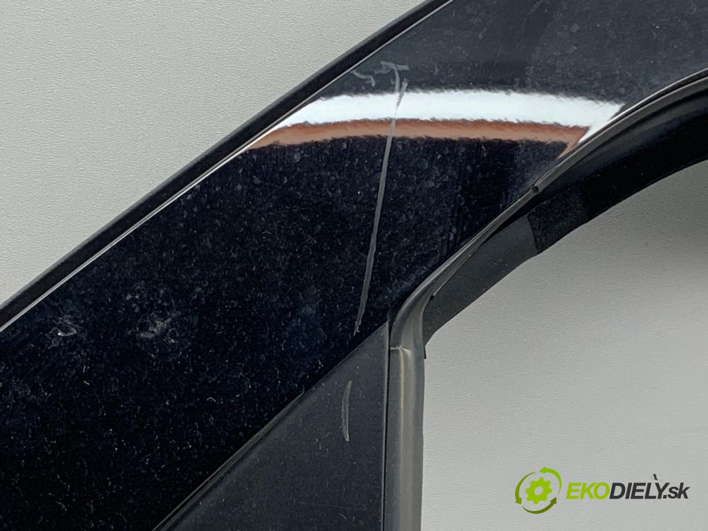 FORD ECOSPORT SUV 2018 103 kW 1.0 EcoBoost 998 dveře pravý zadní část