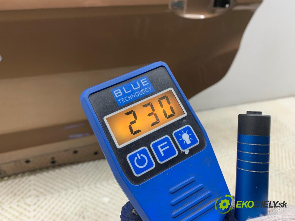 FORD ECOSPORT SUV 2018 103 kW 1.0 EcoBoost 998 dveře levý zadní část