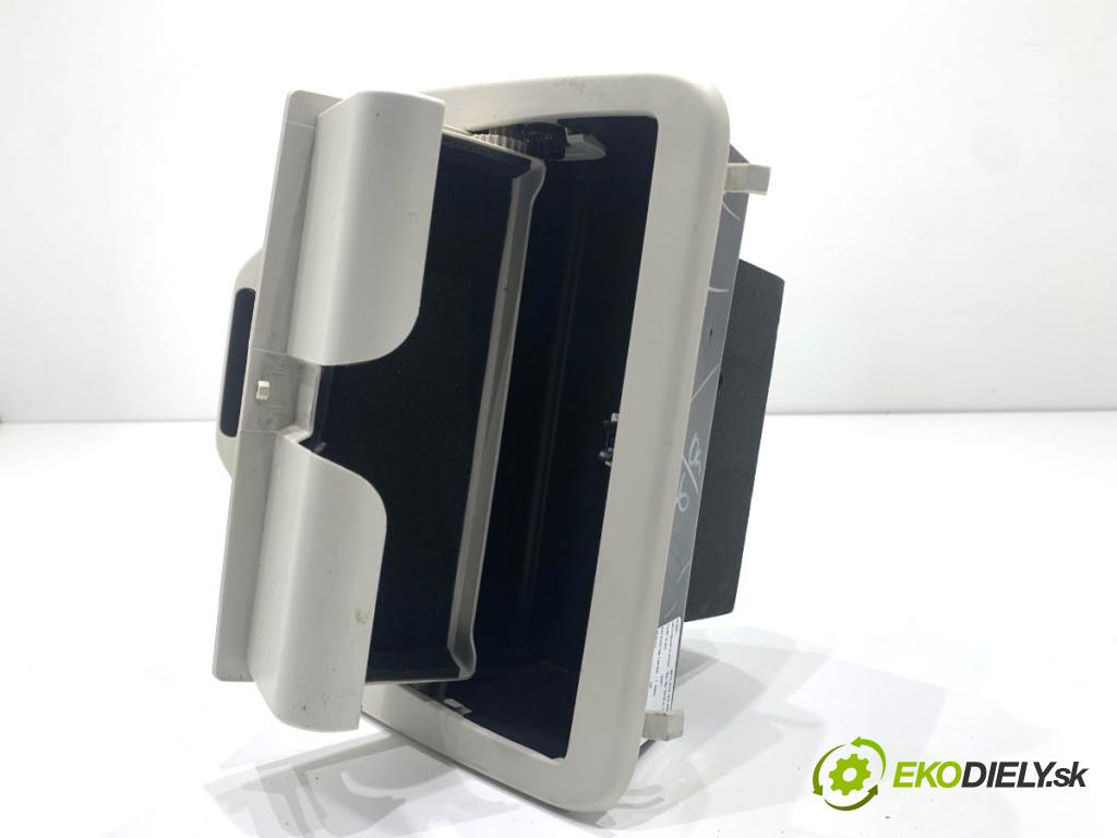 FORD ECOSPORT SUV 2018 103 kW 1.0 EcoBoost 998 Priehradka, kastlík na skla