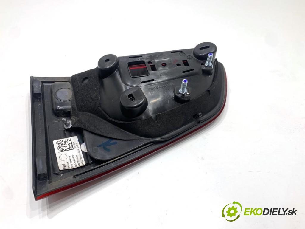 FORD ECOSPORT SUV 2018 103 kW 1.0 EcoBoost 998 Svetlo pravy zad vnútorná GN1513A602DB