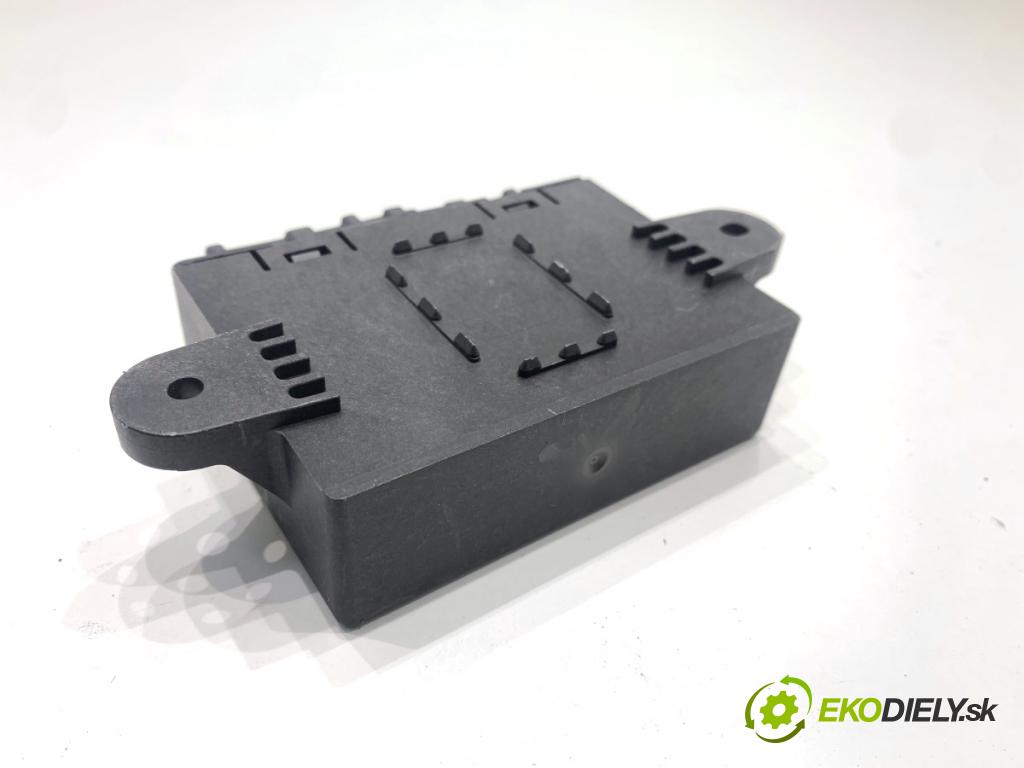 FORD ECOSPORT SUV 2018 103 kW 1.0 EcoBoost 998 Modul Dvere GN15-14B533-AF