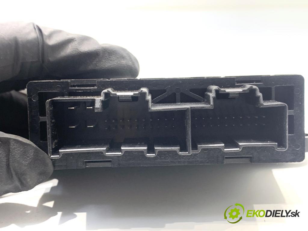 FORD ECOSPORT SUV 2018 103 kW 1.0 EcoBoost 998 Modul Dvere GN15-14B533-AF