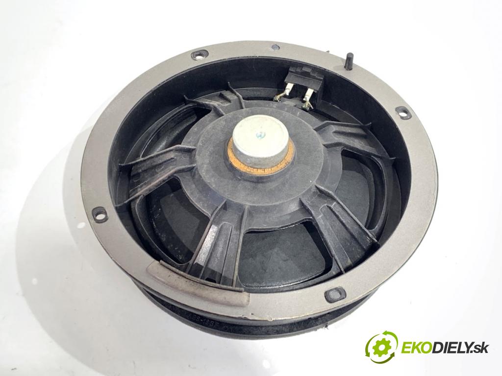 AUDI A4 B8 Kombi 2013 130 kW 2.0 TDI quattro 1968 reproduktory 8R0035397 8R0035399A