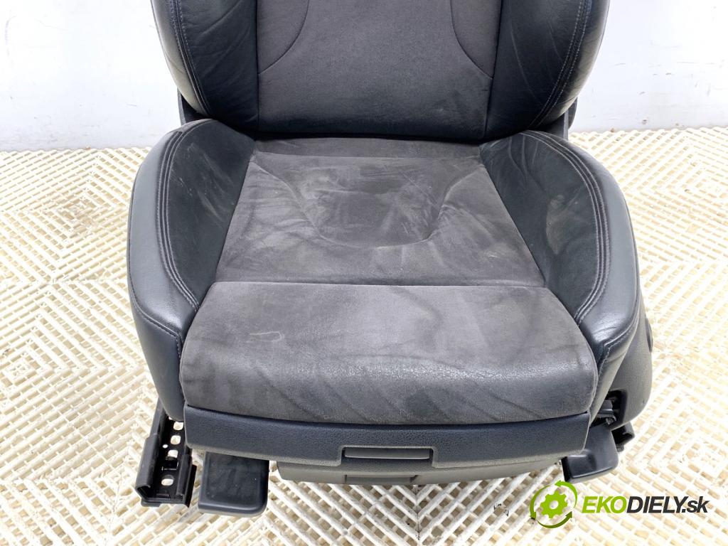 AUDI A4 B8 Kombi 2013 130 kW 2.0 TDI quattro 1968 sedadlo levý přední část