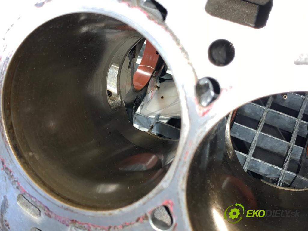 AUDI A6 C8 Kombi 2022 441 kW RS6 Mild Hybrid quattro 3996 blok Motor 0P2103023M 0P2103011AB (Blok motora)