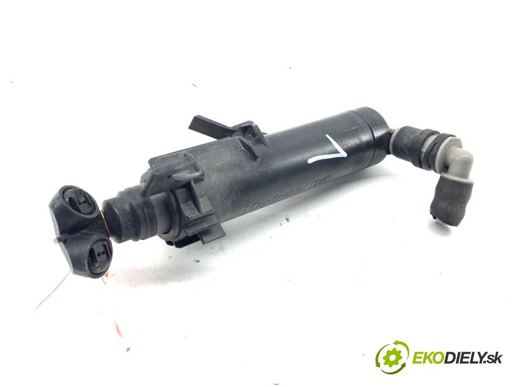 AUDI A4 B8 Kombi 2013 130 kW 2.0 TDI quattro 1968 ostřikovače světla levý přední část 8K0955101D