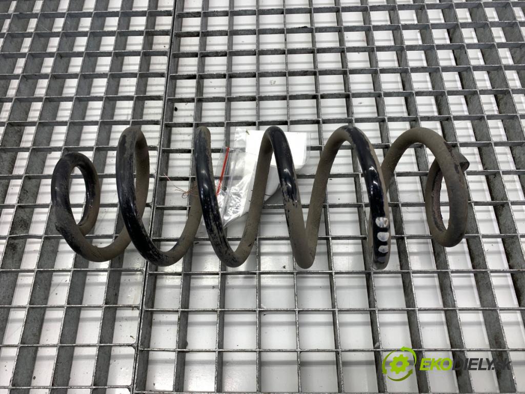 AUDI A4 B8 Kombi 2013 130 kW 2.0 TDI quattro 1968 pružina zadní část  (Klika dveří ostatní)