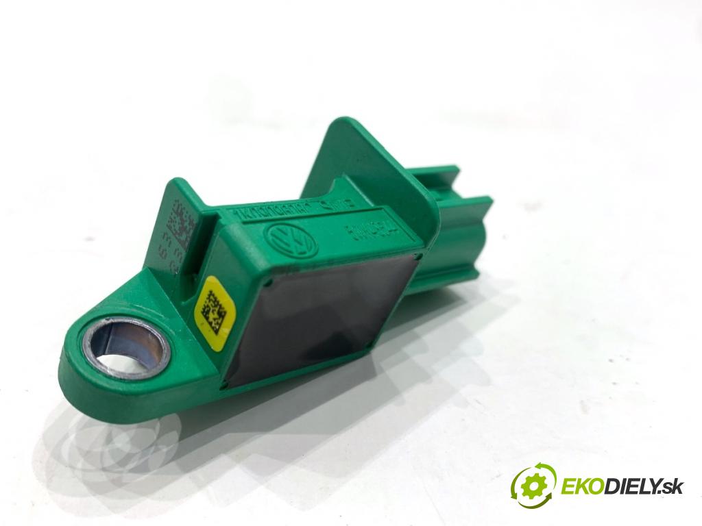 AUDI A4 B8 Kombi 2013 130 kW 2.0 TDI quattro 1968 Snímač nárazu 1K0909606C (Snímač nárazu)