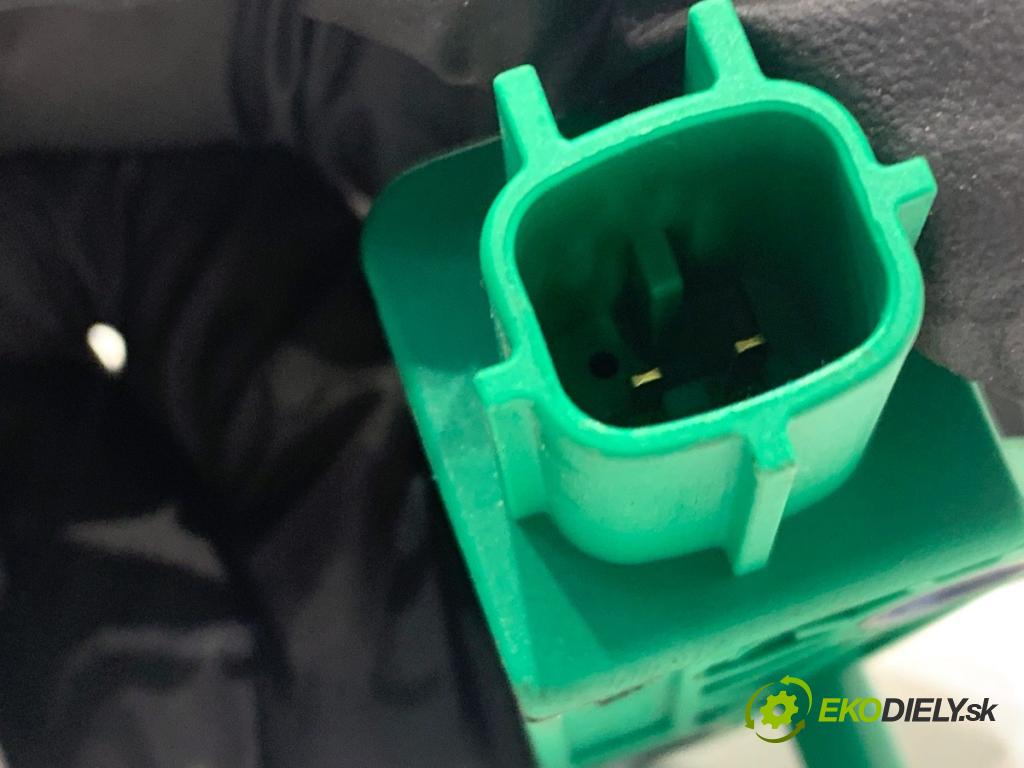 AUDI A4 B8 Kombi 2013 130 kW 2.0 TDI quattro 1968 Snímač nárazu 1K0909606C (Snímač nárazu)