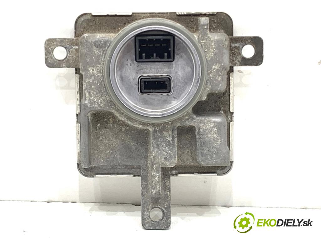 AUDI A4 B8 Kombi 2013 130 kW 2.0 TDI quattro 1968 Menič XENON 8K0941597E (Riadiaca jednotka xenónu)