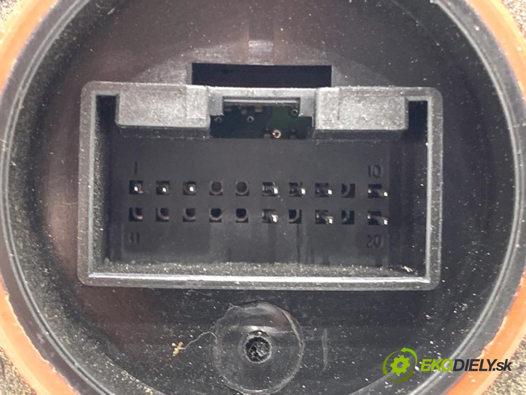 AUDI A4 B8 Kombi 2013 130 kW 2.0 TDI quattro 1968 Menič XENON 4G0907697D (Riadiaca jednotka xenónu)