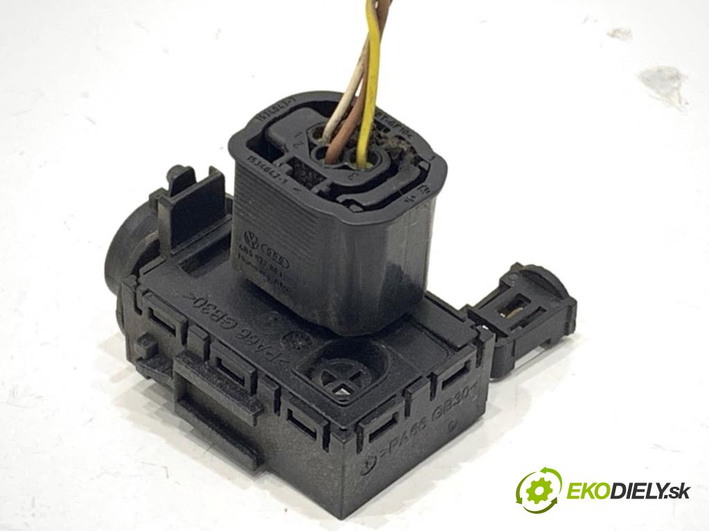 AUDI A4 B8 Kombi 2013 130 kW 2.0 TDI quattro 1968 Snímač kvality vzduchu 8K0907658