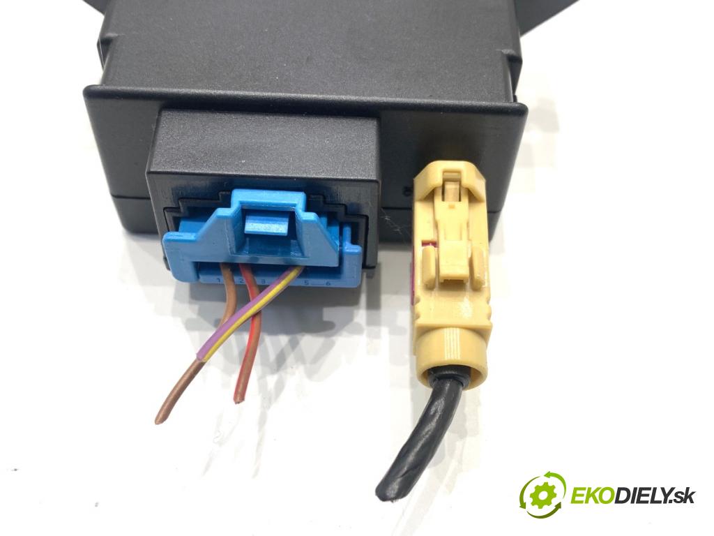 AUDI A4 B8 Kombi 2013 130 kW 2.0 TDI quattro 1968 Modul Webasto 8K0963271