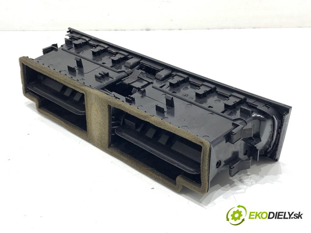 AUDI A4 B8 Kombi 2013 130 kW 2.0 TDI quattro 1968 mří topení přední část 8T1820951D