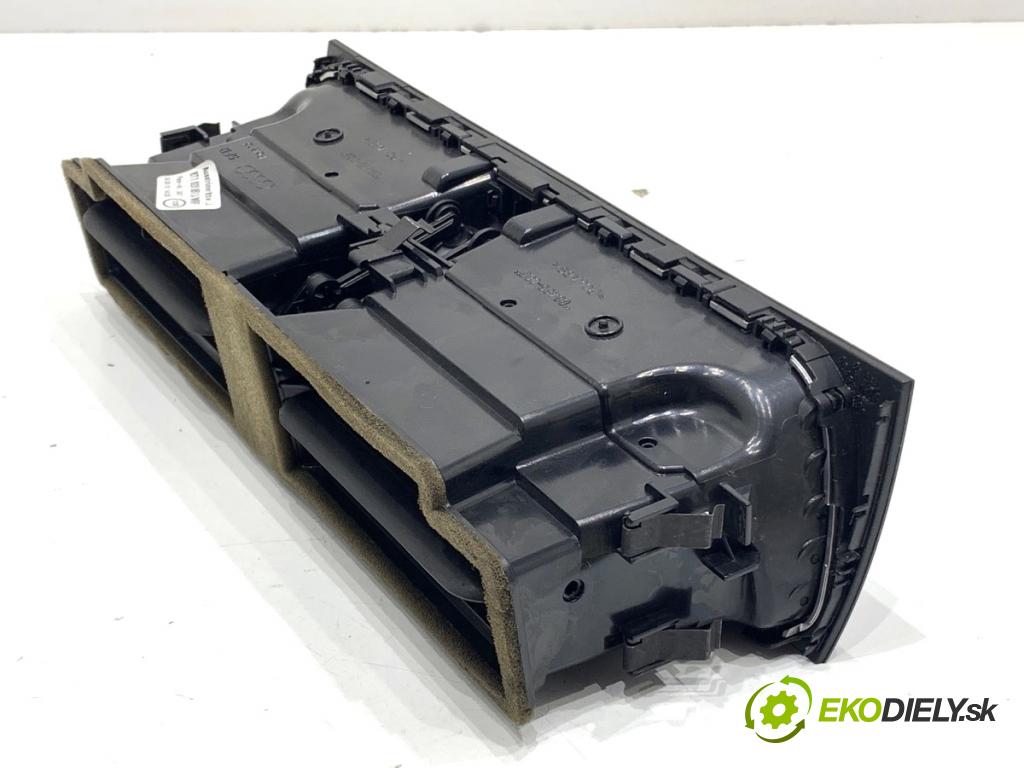 AUDI A4 B8 Kombi 2013 130 kW 2.0 TDI quattro 1968 mří topení přední část 8T1820951D