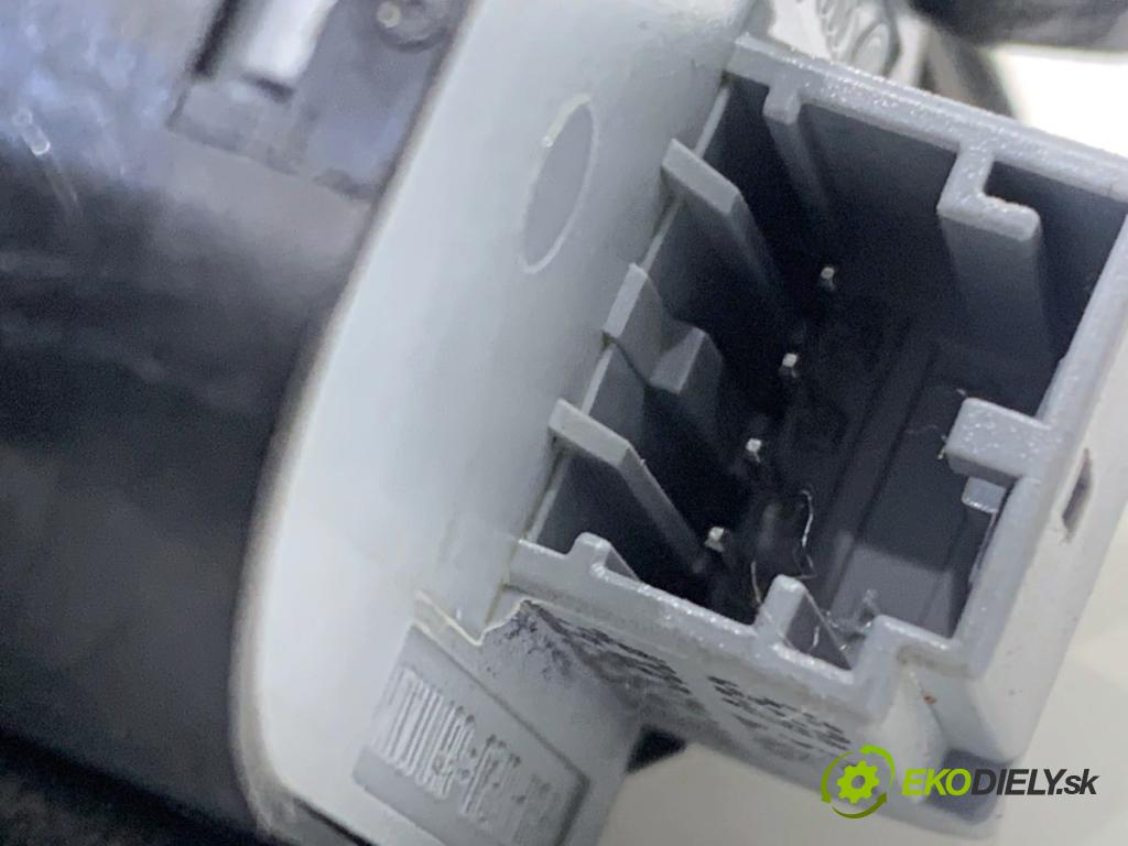 AUDI A4 B8 Kombi 2013 130 kW 2.0 TDI quattro 1968 přepínač nastavení zpětných zrcátek 8K0959565F (Páčky pod volantem)