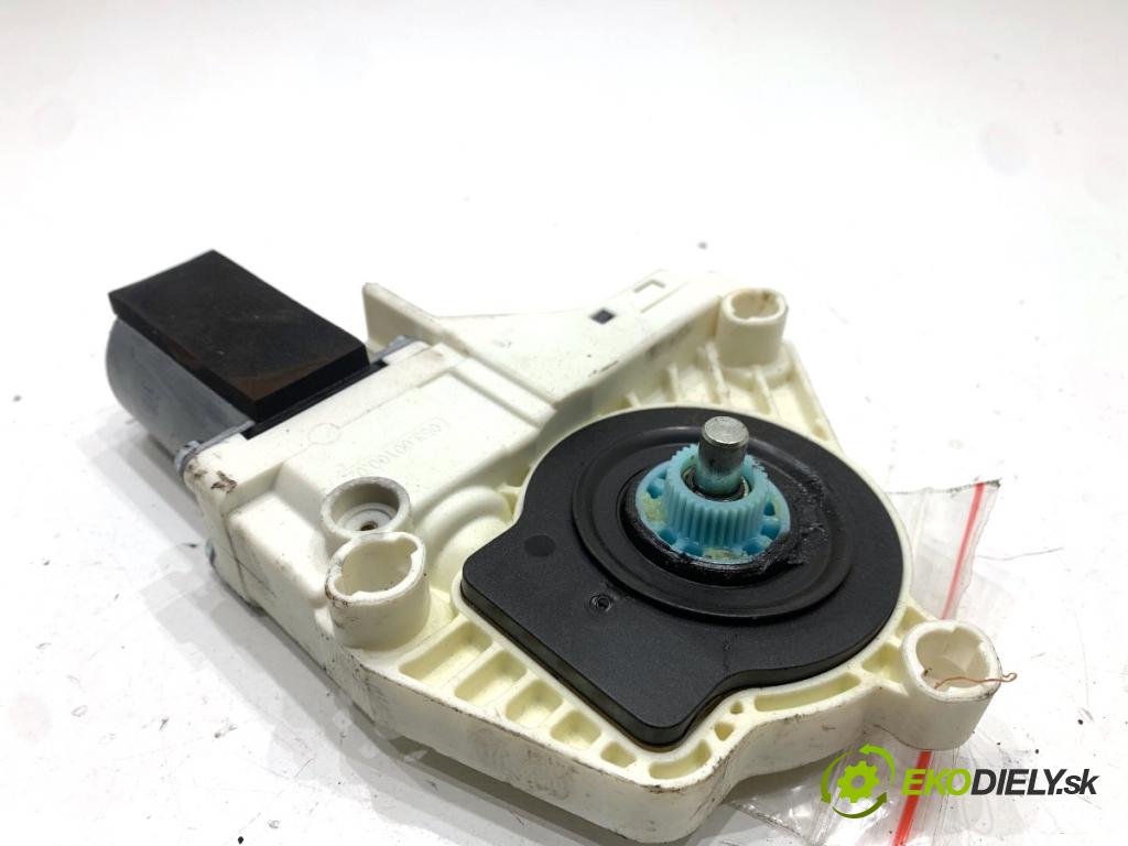 AUDI A4 B8 Kombi 2013 130 kW 2.0 TDI quattro 1968 Motor sťahovania okna ľavy predný 8K0959801A