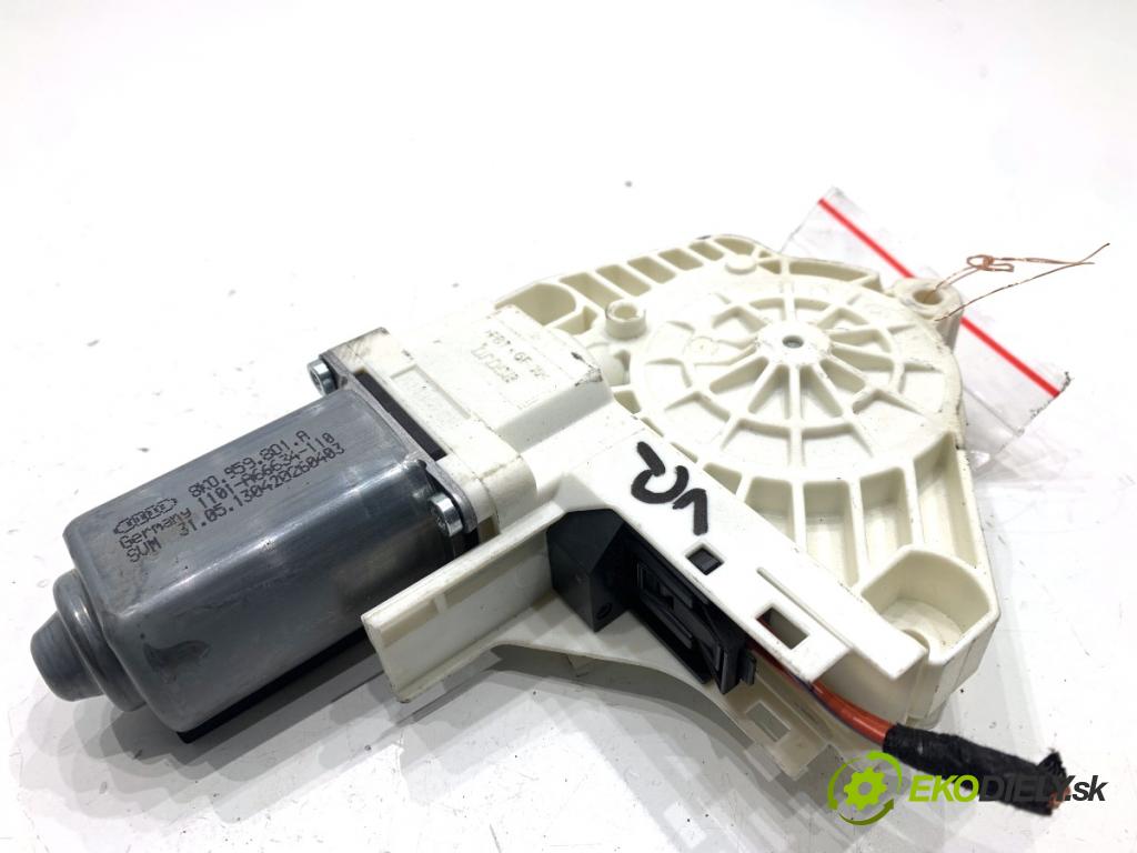 AUDI A4 B8 Kombi 2013 130 kW 2.0 TDI quattro 1968 Motor sťahovania okna ľavy predný 8K0959801A