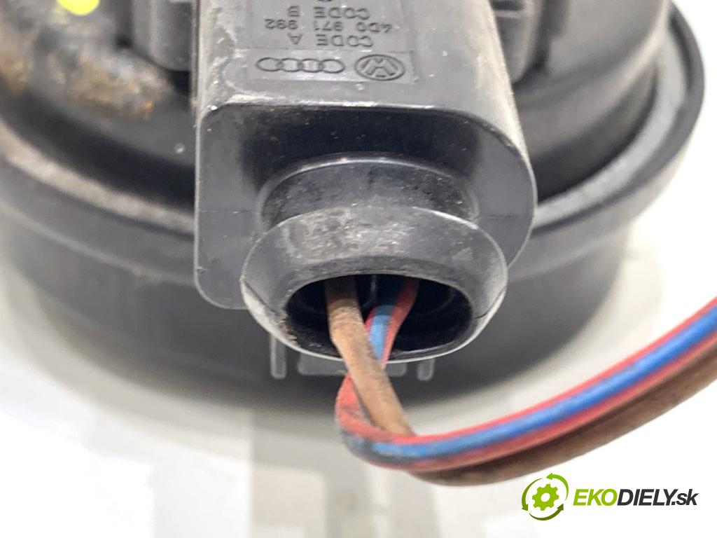 AUDI A4 B8 Kombi 2013 130 kW 2.0 TDI quattro 1968 klaksón 8T0951221