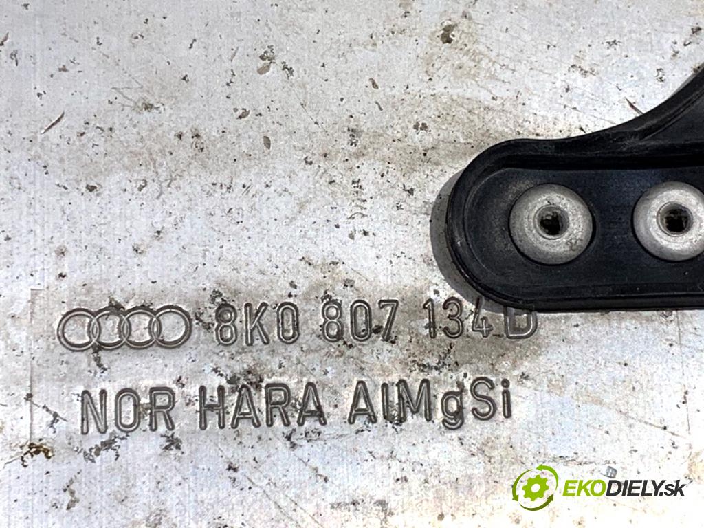 AUDI A4 B8 Kombi 2013 130 kW 2.0 TDI quattro 1968 držiak stláčanie predný pravá 8K0807134