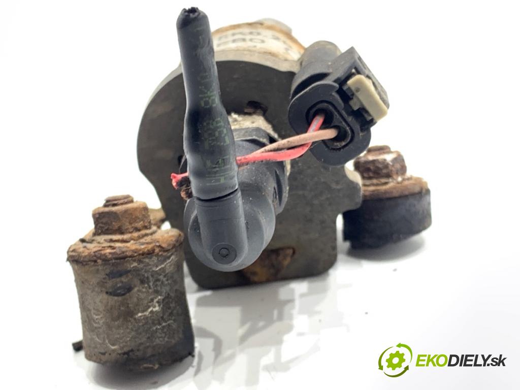 AUDI A4 B8 Kombi 2013 130 kW 2.0 TDI quattro 1968 Pumpa Webasto 8K0261163C