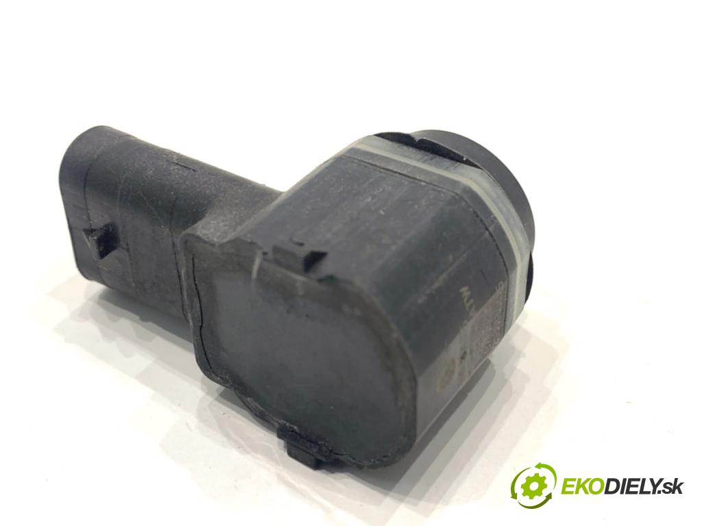 AUDI A4 B8 Kombi 2013 130 kW 2.0 TDI quattro 1968 Snímač PDC 1S0919275