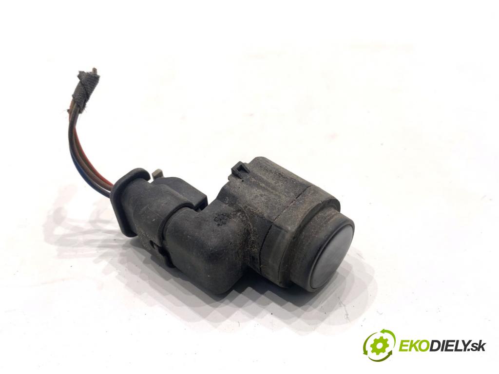 AUDI A4 B8 Kombi 2013 130 kW 2.0 TDI quattro 1968 Snímač PDC 1S0919275