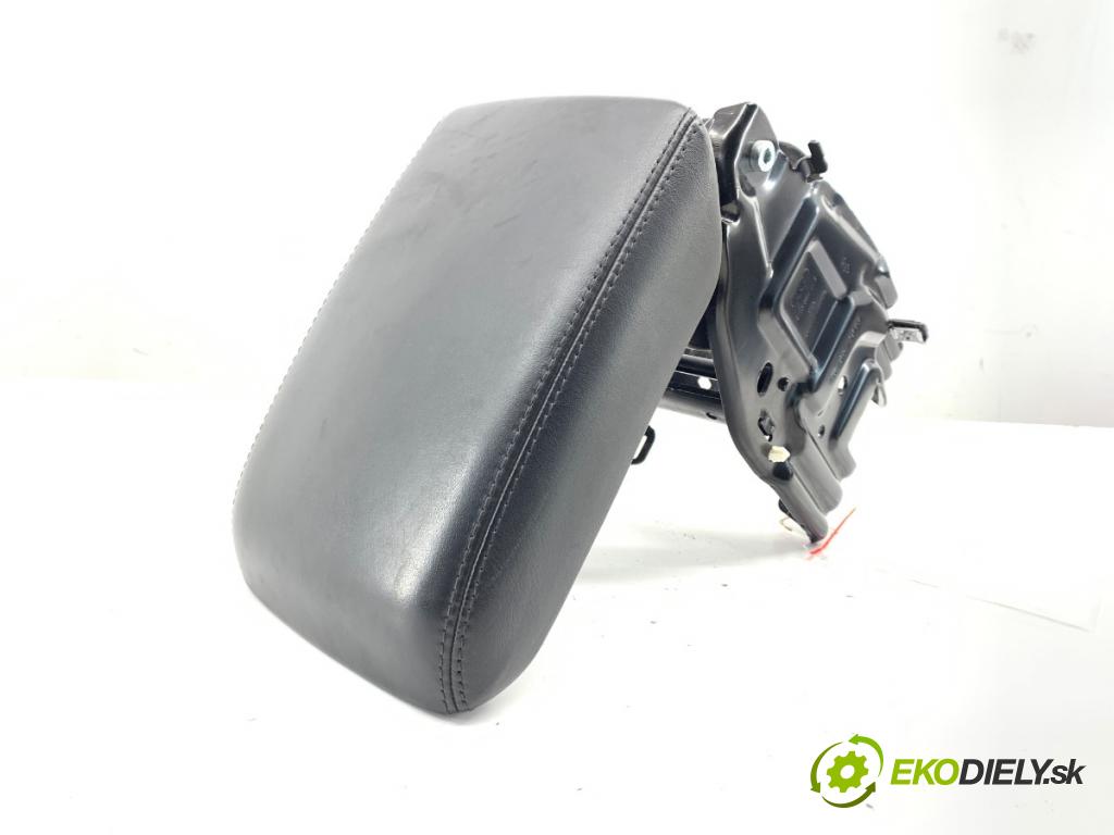 AUDI A4 B8 Kombi 2013 130 kW 2.0 TDI quattro 1968 Lakťová opierka koža 8K0864283