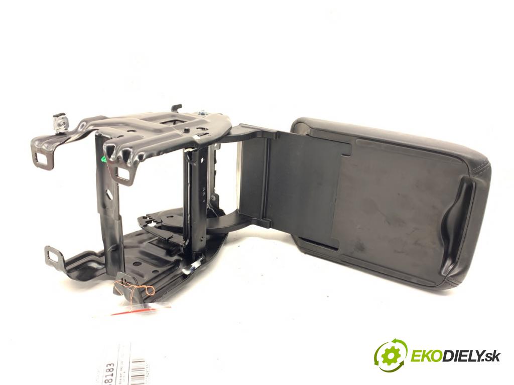 AUDI A4 B8 Kombi 2013 130 kW 2.0 TDI quattro 1968 Lakťová opierka koža 8K0864283