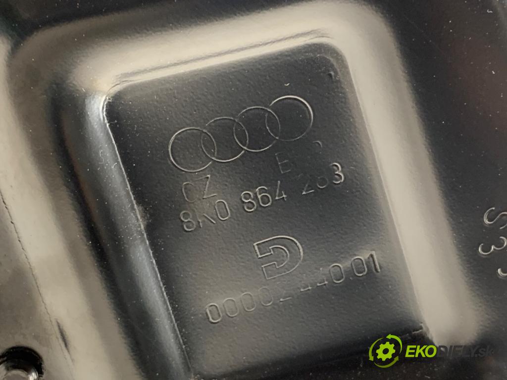 AUDI A4 B8 Kombi 2013 130 kW 2.0 TDI quattro 1968 Lakťová opierka koža 8K0864283