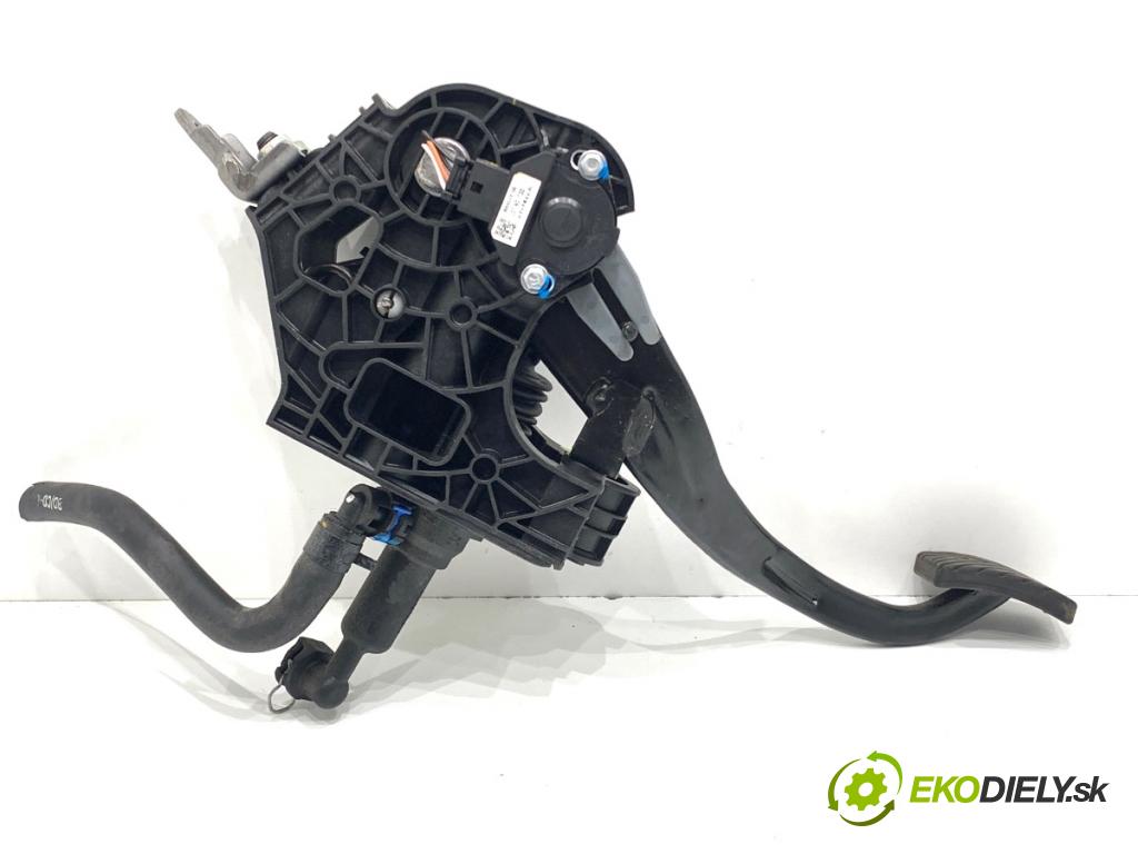 HYUNDAI i30  2024 71 kW 1.5 DPI   (1498 ccm / 71 kW / 97 KM) 1498 pedal spojky 32802-G4TA0BB