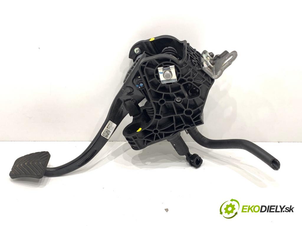 HYUNDAI i30  2024 71 kW 1.5 DPI   (1498 ccm / 71 kW / 97 KM) 1498 pedal spojky 32802-G4TA0BB