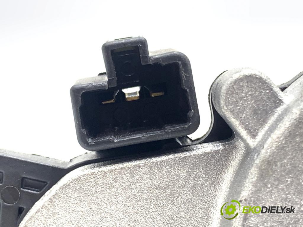 HYUNDAI i30  2024 71 kW 1.5 DPI   (1498 ccm / 71 kW / 97 KM) 1498 Motor stieračov zad 98700-G3000