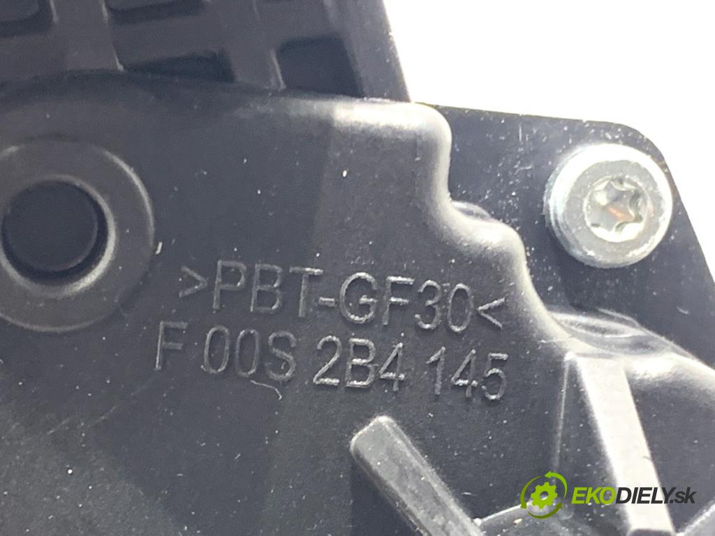 HYUNDAI i30  2024 71 kW 1.5 DPI   (1498 ccm / 71 kW / 97 KM) 1498 motor stěračů zadní část 98700-G3000