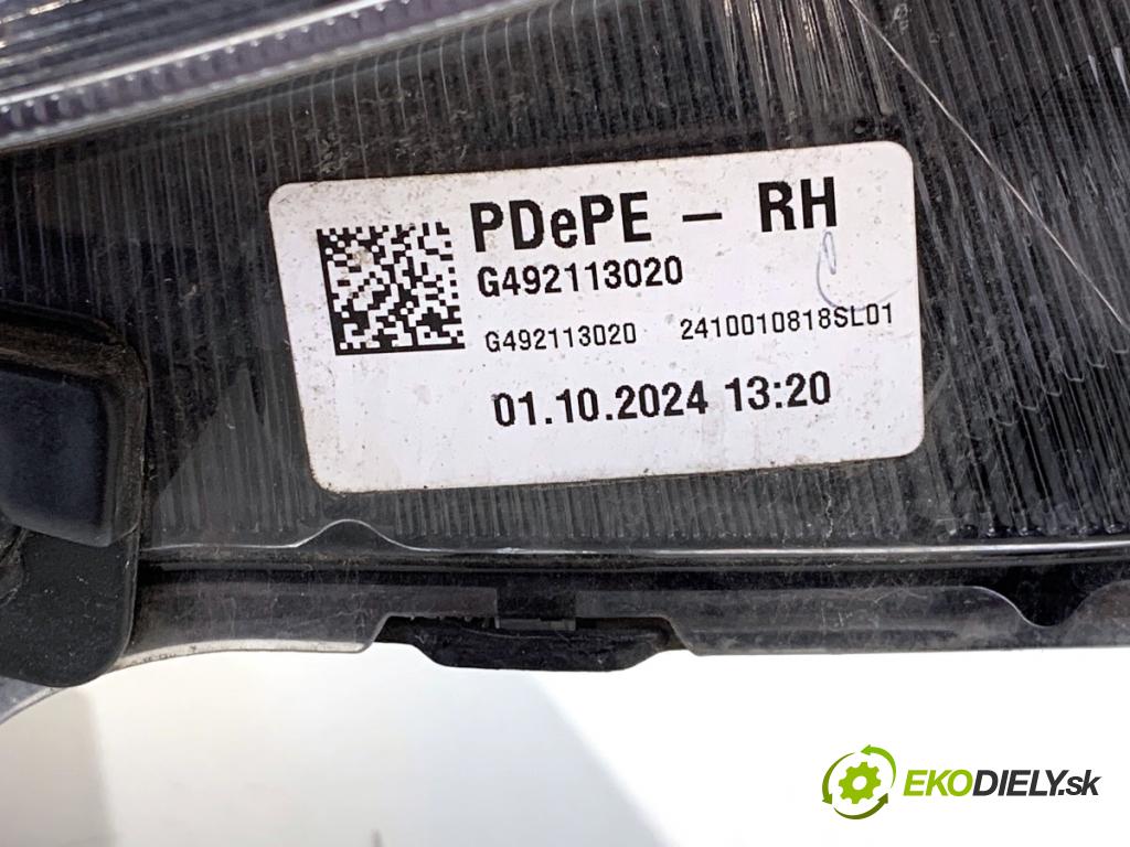 HYUNDAI i30  2024 71 kW 1.5 DPI   (1498 ccm / 71 kW / 97 KM) 1498 světlomet pravý přední část 92102G4600