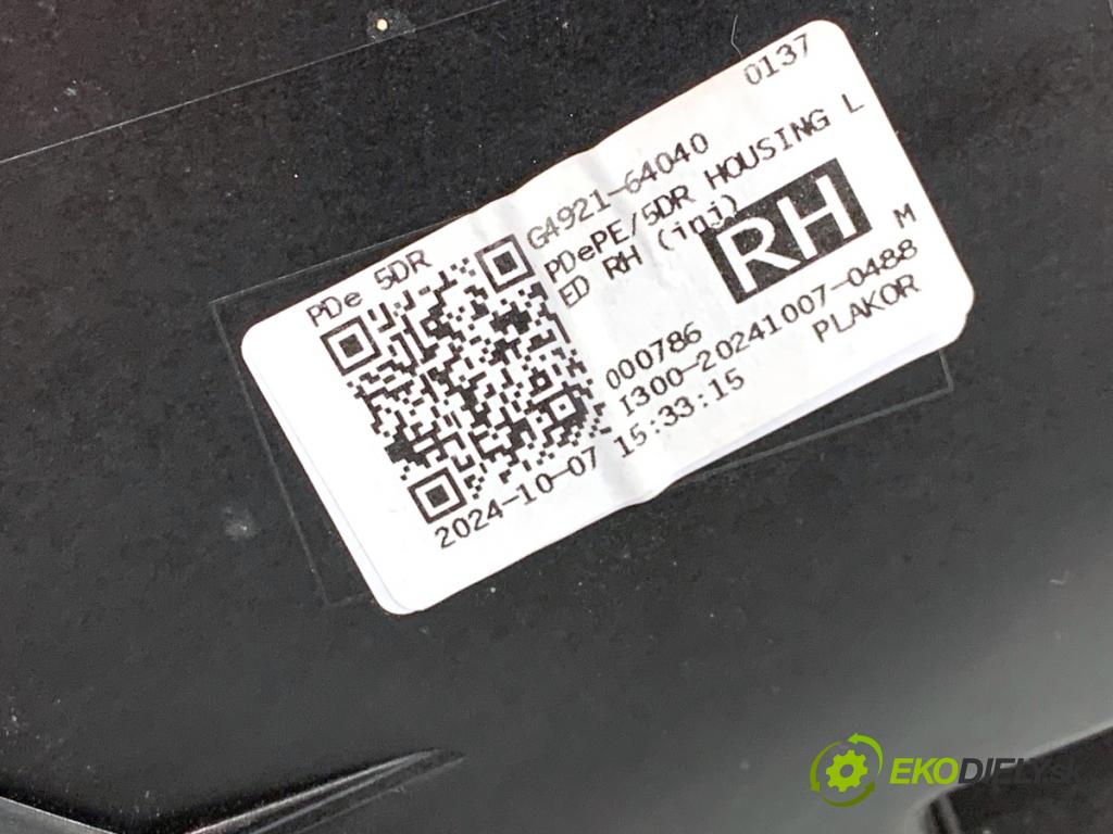 HYUNDAI i30 2024 71 kW 1.5 DPI (1498 ccm / 71 kW / 97 KM) 1498 světlomet pravý přední část 92102G4600