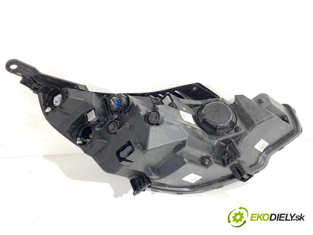 HYUNDAI i30  2024 71 kW 1.5 DPI   (1498 ccm / 71 kW / 97 KM) 1498 světlomet levý přední část 92101G4600