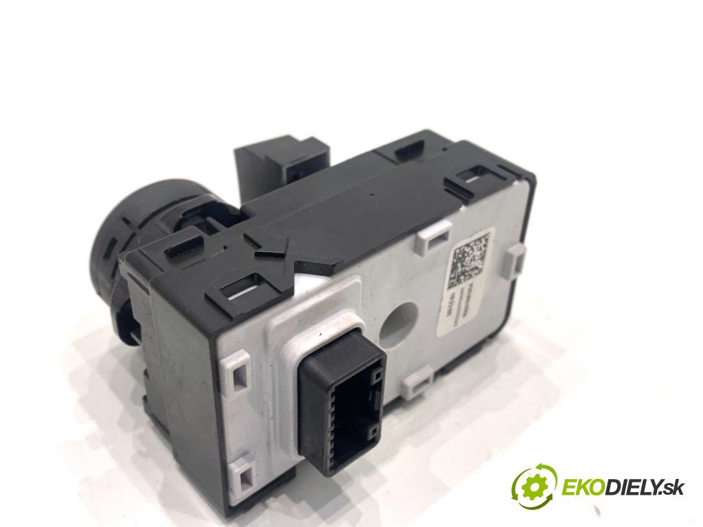 HYUNDAI i30  2024 71 kW 1.5 DPI   (1498 ccm / 71 kW / 97 KM) 1498 Prepínač nastavenia spätných zrkadiel 93530G3000 (Prepínacie páčky pod volantom)