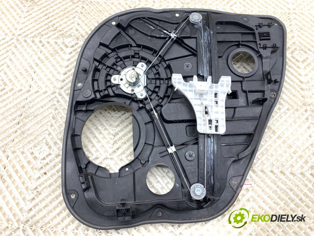 HYUNDAI i30  2024 71 kW 1.5 DPI   (1498 ccm / 71 kW / 97 KM) 1498 mechanismus okna levý zadní část 83470-G4080