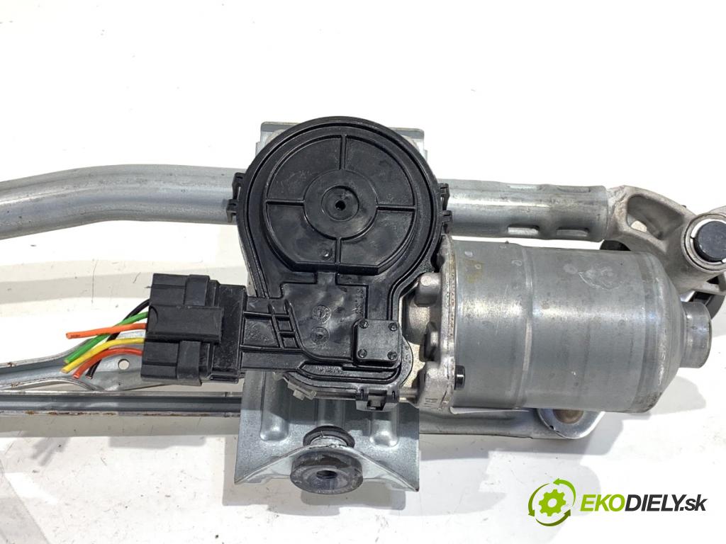 HYUNDAI i30  2024 71 kW 1.5 DPI   (1498 ccm / 71 kW / 97 KM) 1498 mechanismus stěračů přední část 98100-G3000 (Motorek stěračů přední)