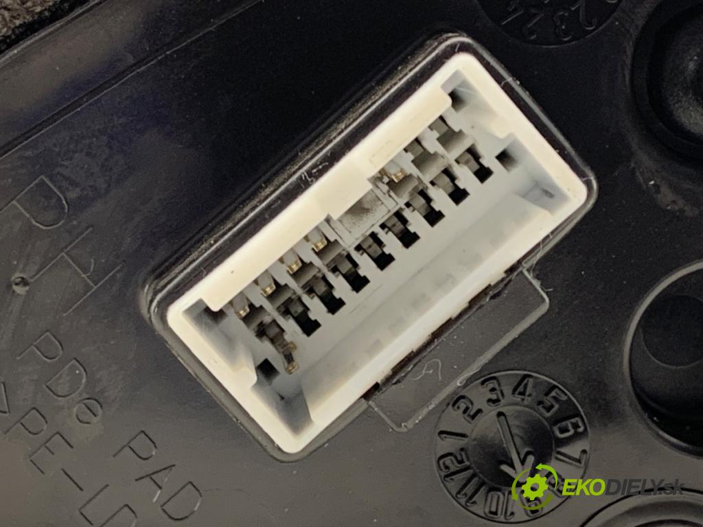 HYUNDAI i30  2024 71 kW 1.5 DPI   (1498 ccm / 71 kW / 97 KM) 1498 zpětné zrcátko pravý