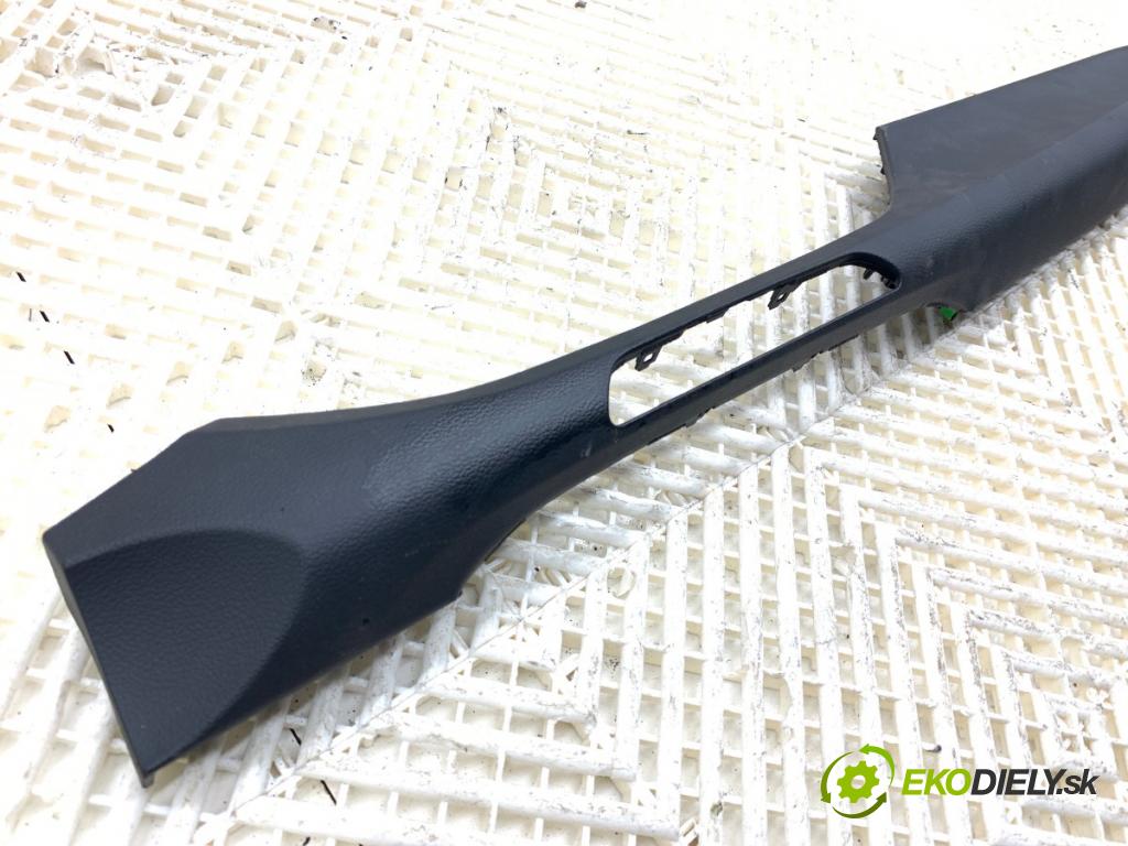 HYUNDAI i30  2024 71 kW 1.5 DPI   (1498 ccm / 71 kW / 97 KM) 1498 lišta kryt 84790-G4000 (Lišta)