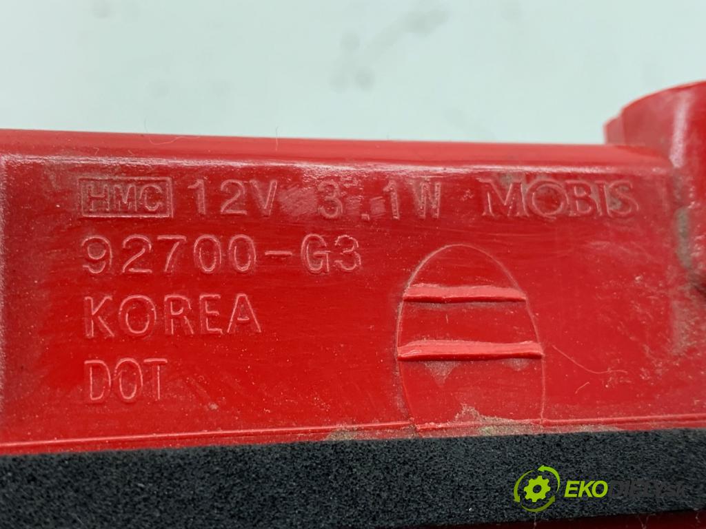 HYUNDAI i30  2024 71 kW 1.5 DPI   (1498 ccm / 71 kW / 97 KM) 1498 Svetlo brzdových svetiel 92700-G3