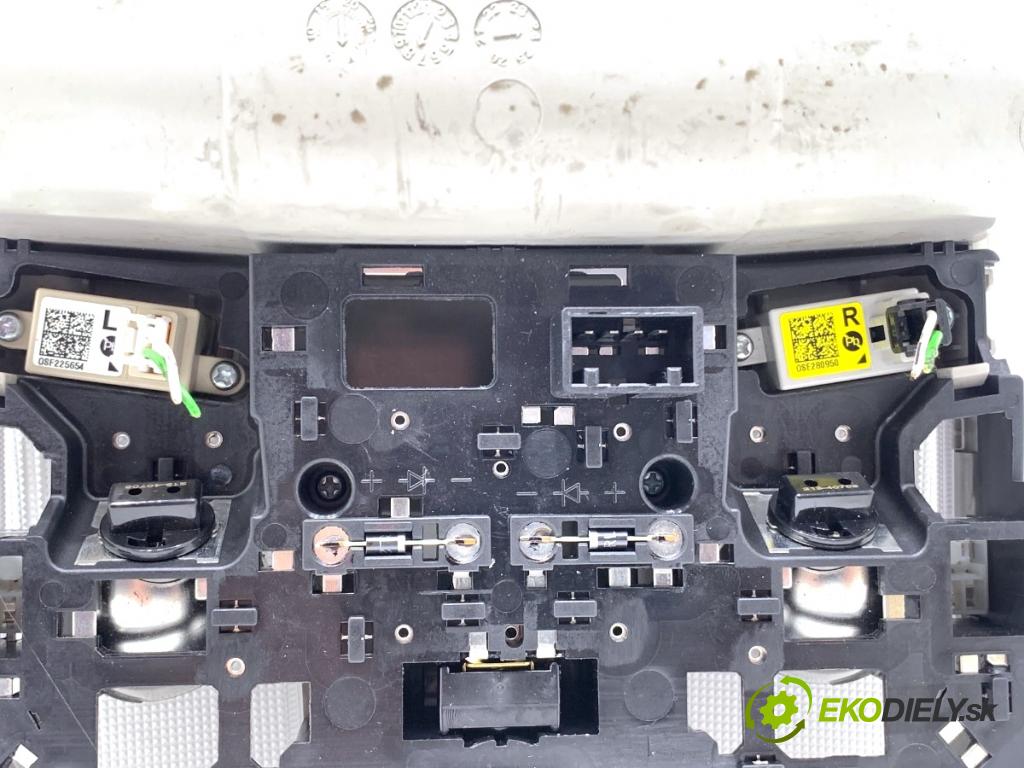 HYUNDAI i30  2024 71 kW 1.5 DPI   (1498 ccm / 71 kW / 97 KM) 1498 Svetlo stropné 92800-G30XX