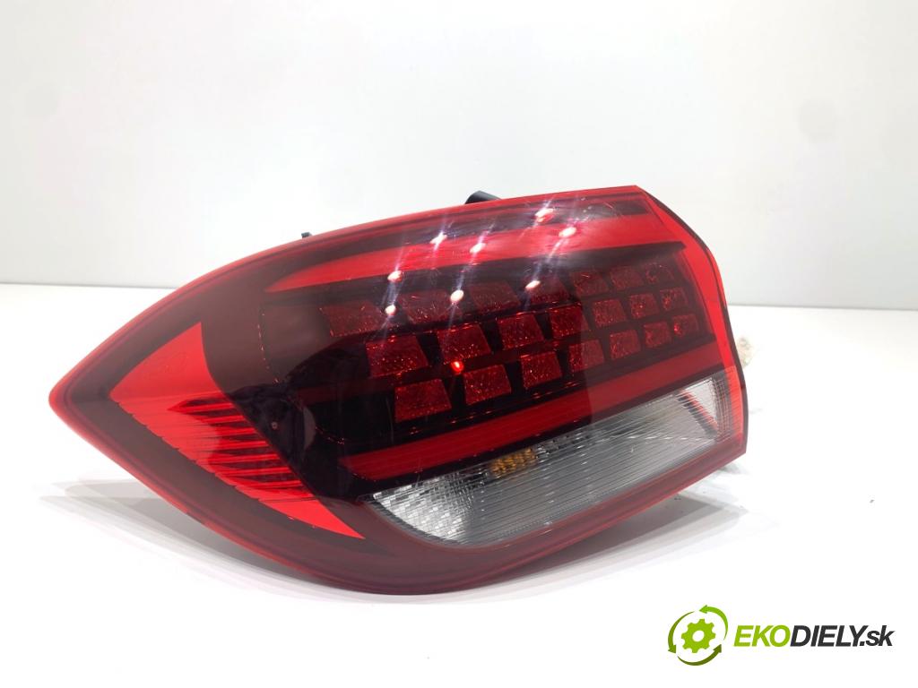 HYUNDAI i30  2024 71 kW 1.5 DPI   (1498 ccm / 71 kW / 97 KM) 1498 světlo levý zadní část 92401G4500